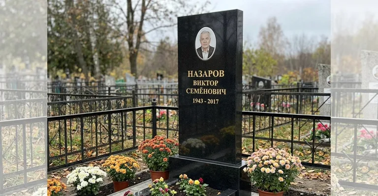 Семейный (двойной) памятник, Памятники мастерской «Мастер Каменев» на кладбищах Самары