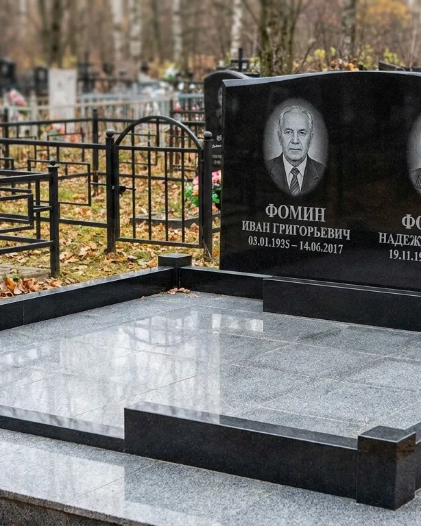 Премиум-комплекс под ключ с вазами и скамьёй в Омске