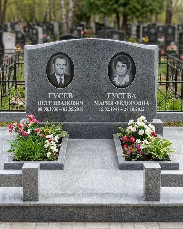 Памятник под ключ из белого мрамора в Омске